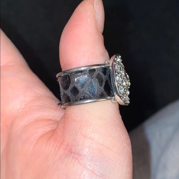 Ring - Picture 4 of 6